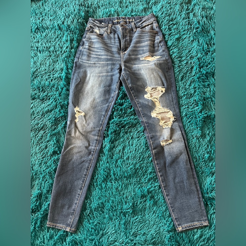 American Eagle Blue Skinny Jeans with Vintage Distressing